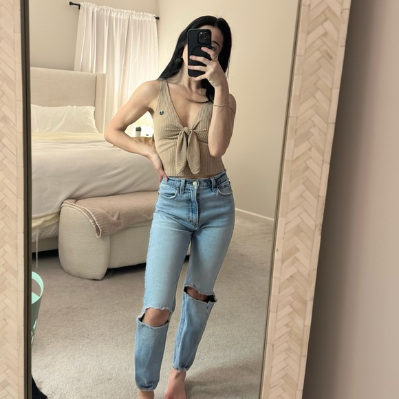 NWT Abercrombie & Fitch S bow cropped tank tan - Picture 4 of 4